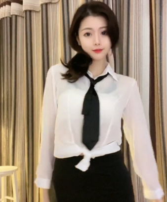 莉莉安
